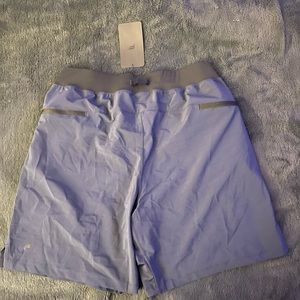 THE 7" FRANCHISE SHORT